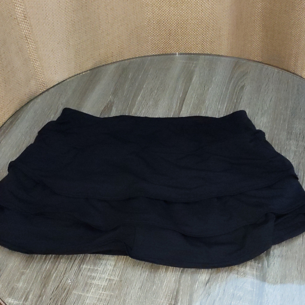 Athleta Black Tiered Skort Athletic Tennis Golf Running Skirt Size Medium